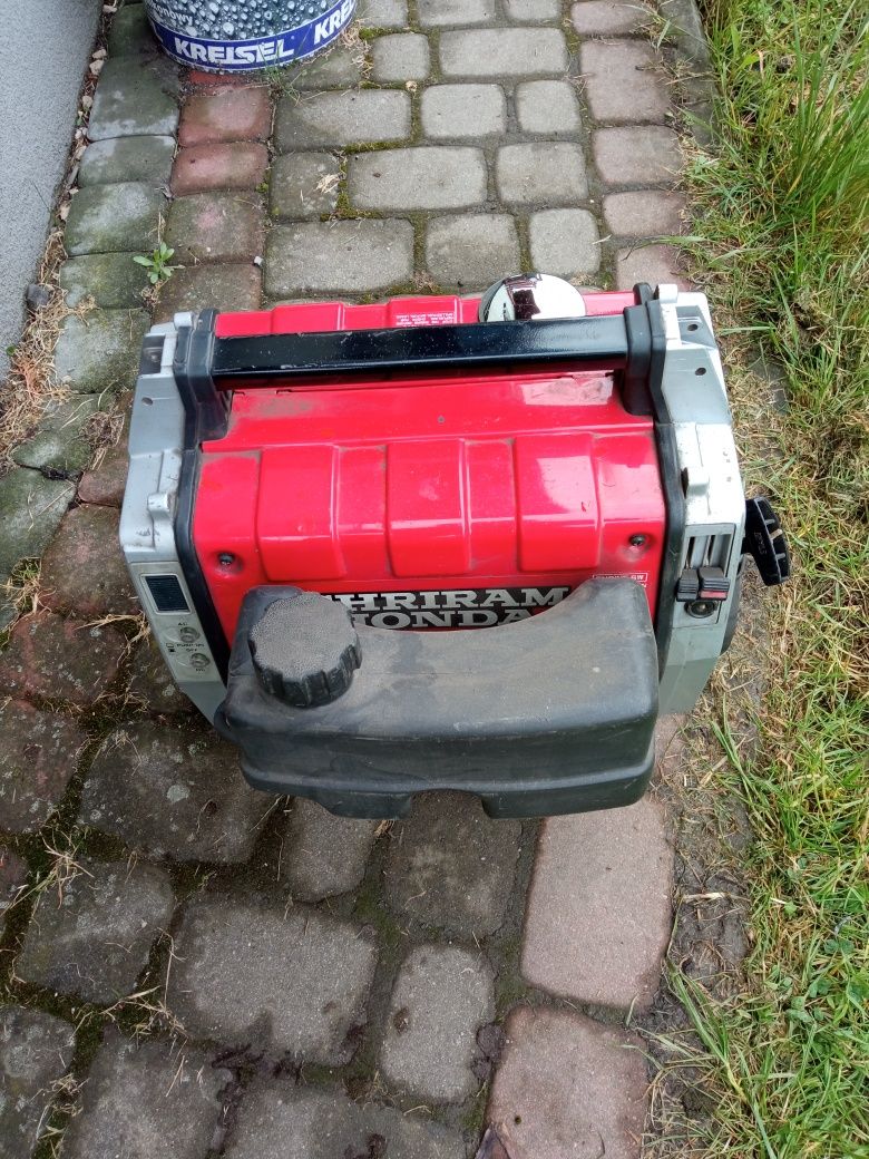 Agregat prądotwórczy Shriram Honda em 650 z funkcją ładowania akumulat