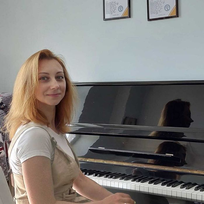 Уроки вокала в студии со станцией! Всегда со светом! 500грн/ч г. Хар.