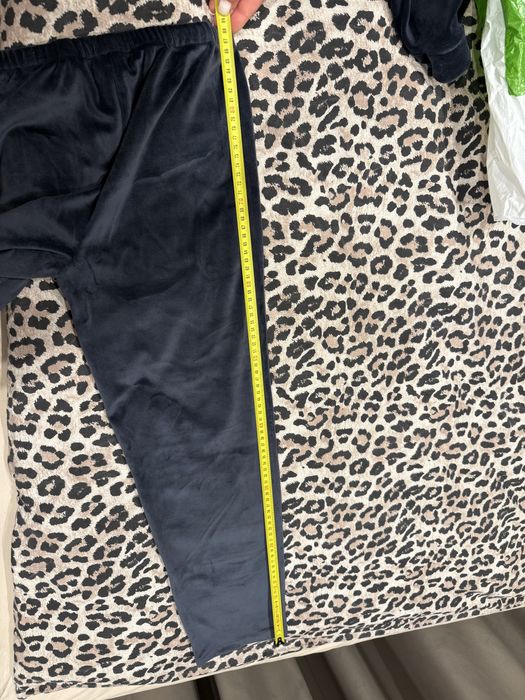 Піжама велюрова на 8-10 рокіа