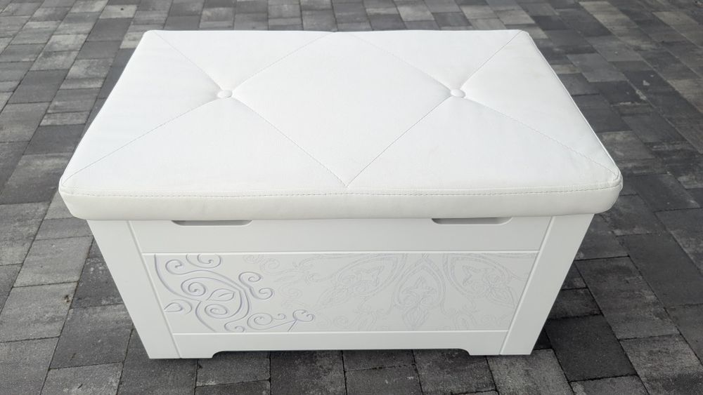 Skrzynia Boho S White
Kolekcja: Boho

Wymiary: 77.5 x 48 x 48.5 cm

Wa