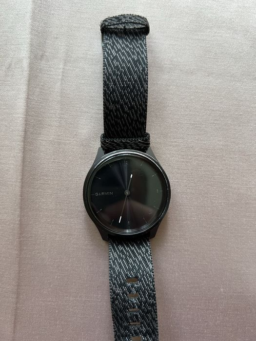 Garmin Vivomove Style – Czarny z Grafitowym Paskiem