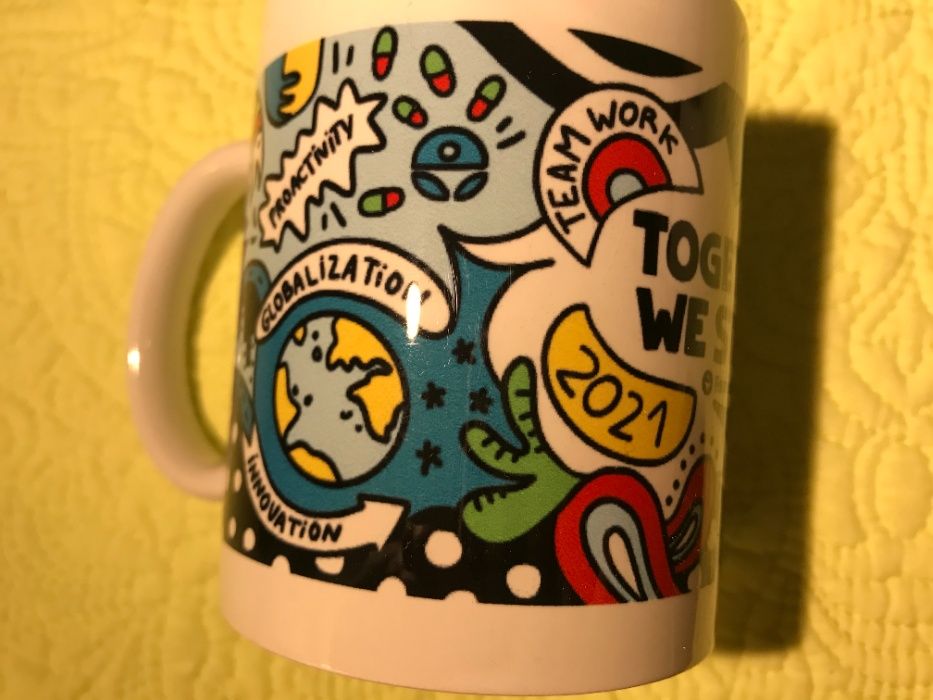 Caneca cerâmica colorida