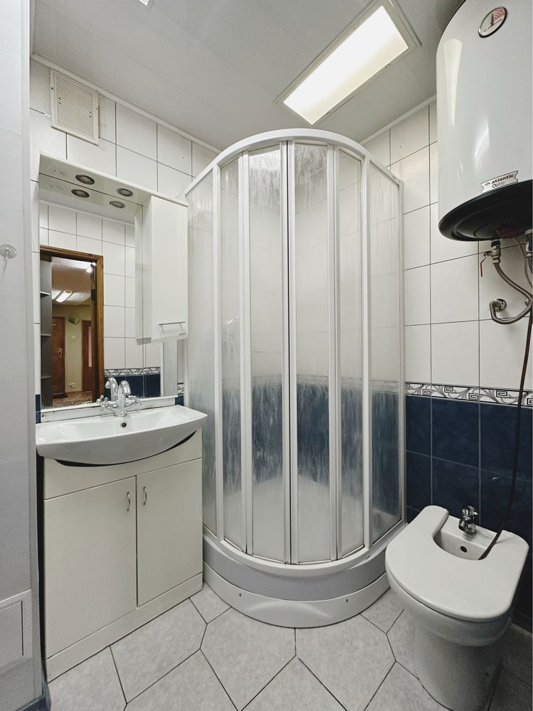 Продам 3 комн. квартиру , пр. Победы