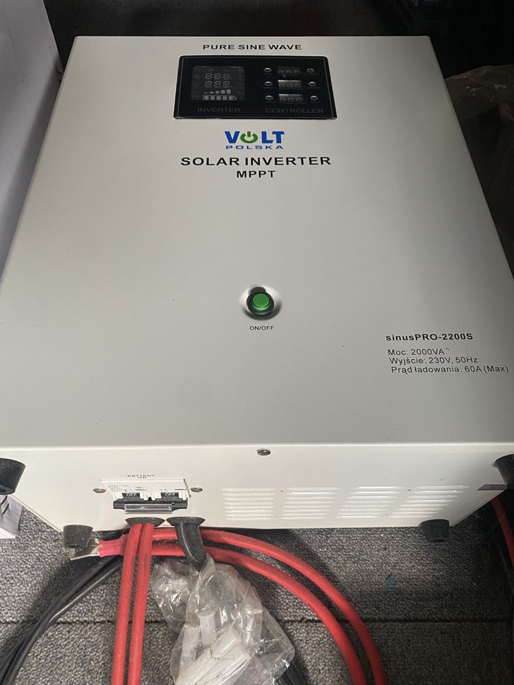 Nowy inwerter solarny falownik Sinus Pro 2200S Volt 12/230V 60A