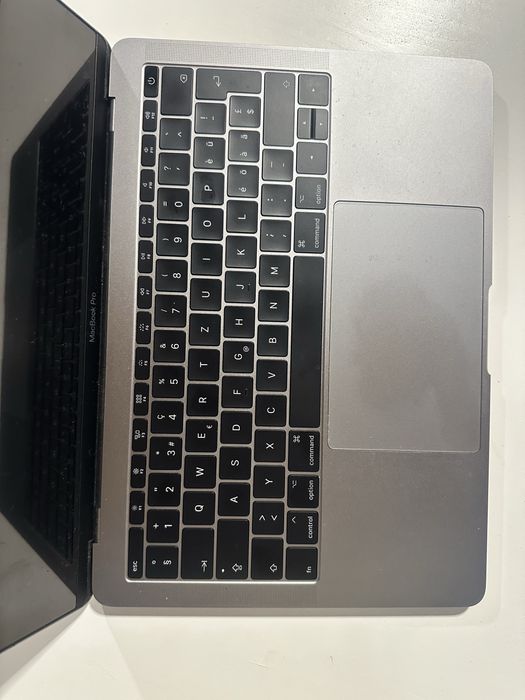 Macbook pro 13 16gb 256gb