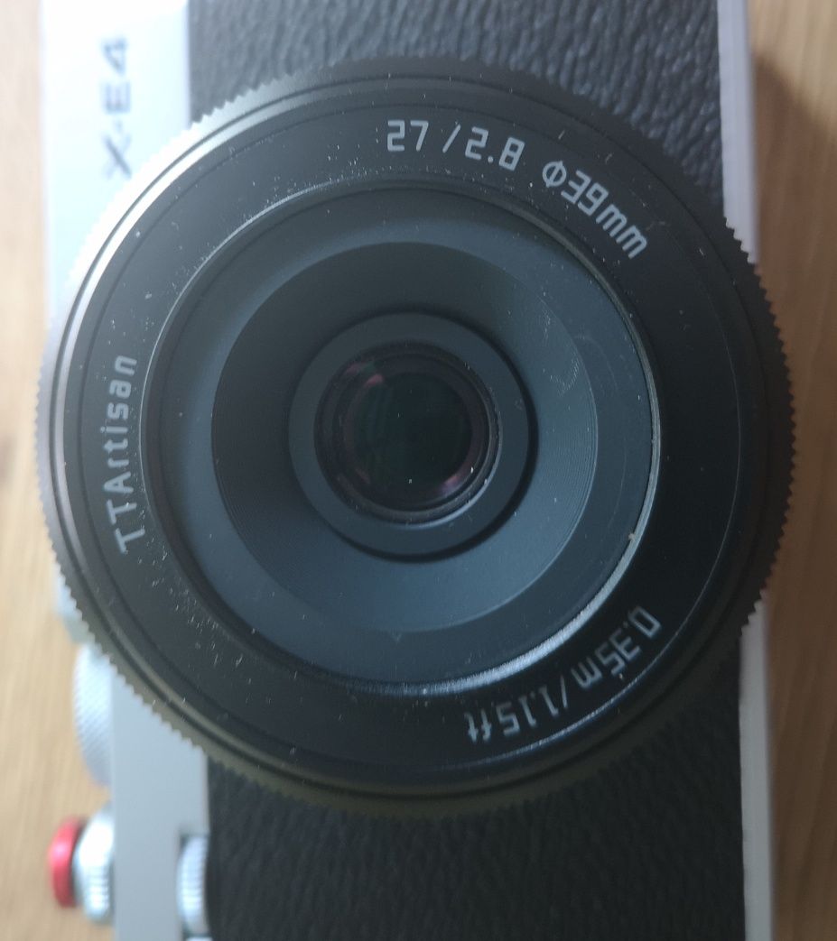 Fuji xe4+ttartisan 27mm f 2,8