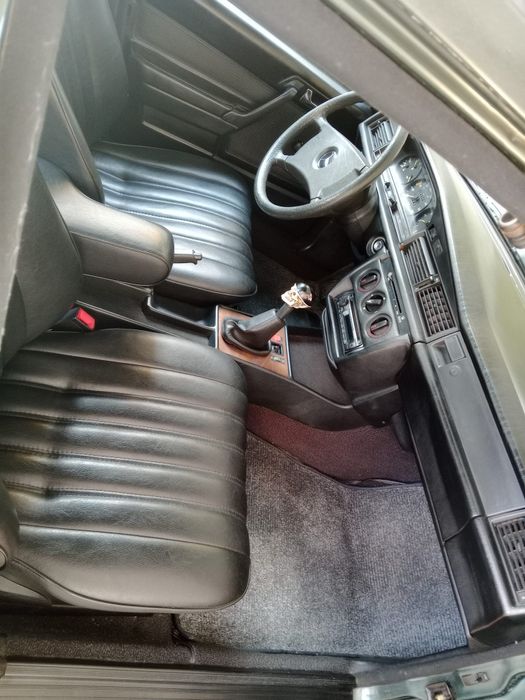 Baby Benz  ou Mercedes Benz 190d