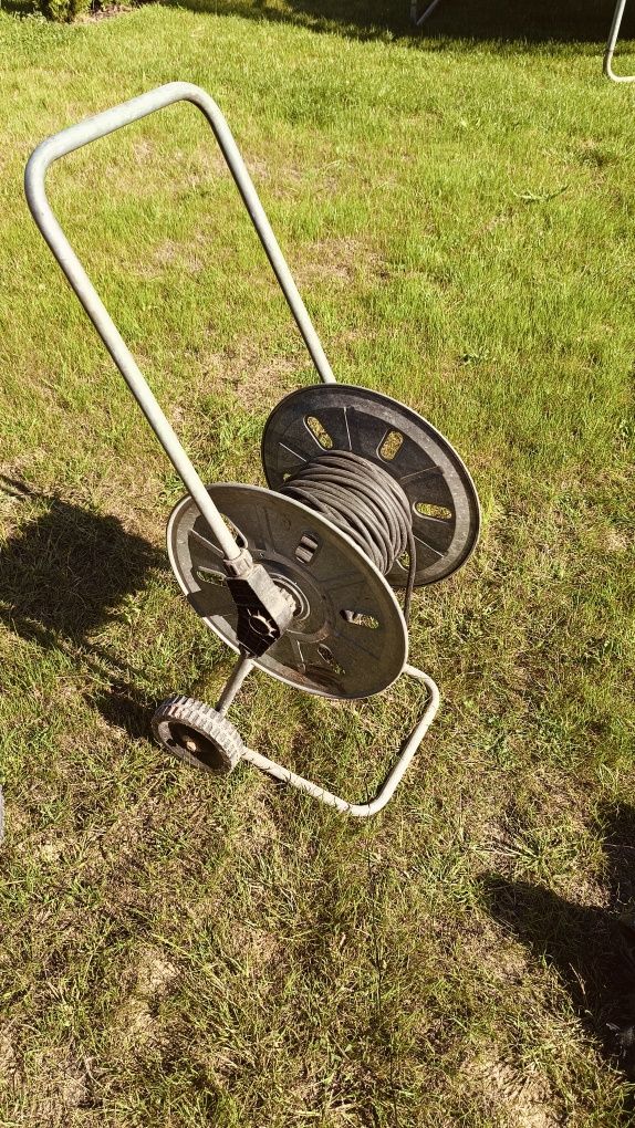 Bęben stojak na wąż ogrodowy lub kabel