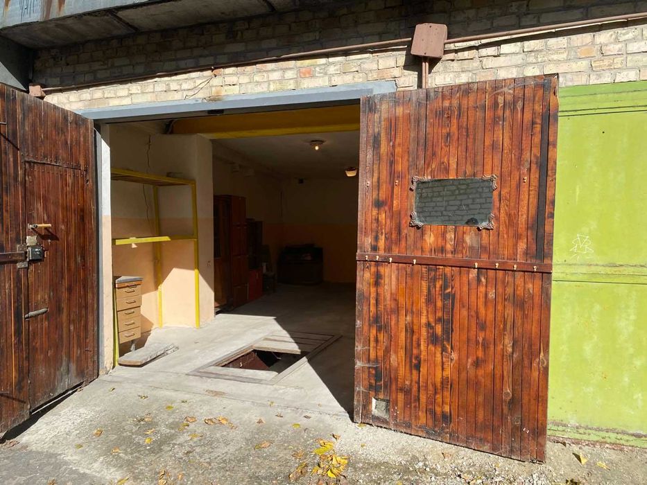 Гараж 50 м, с подвалом, ул.Сечевых Стрельцов, Кудрявский спуск.Аренда