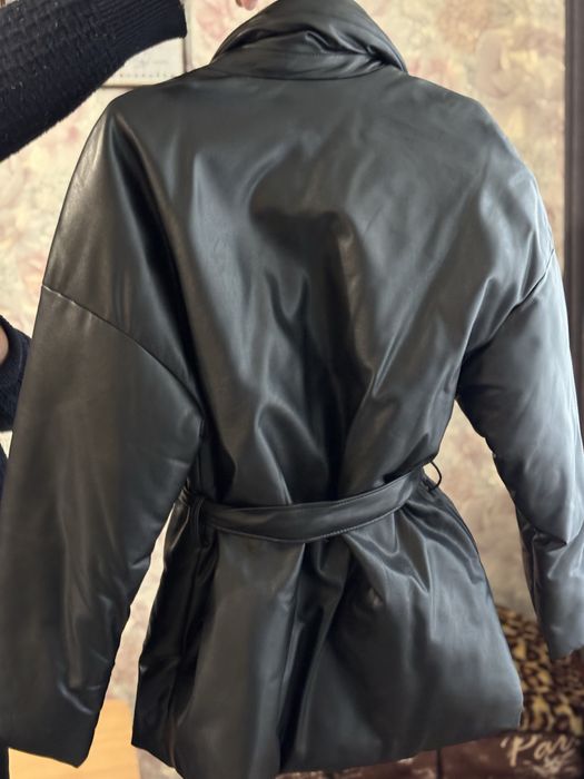 Продам коженую куртку в хорошем слстоянии