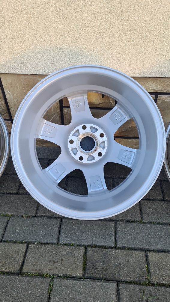 Alufelgi r17 5x120 Bmw Opel Insignia Vw T5 T6 Amarok Vivaro Trafic