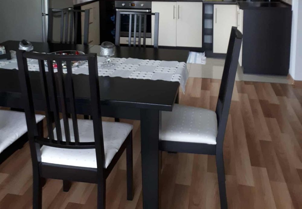 Sprzedam komplet stół +6 krzeseł