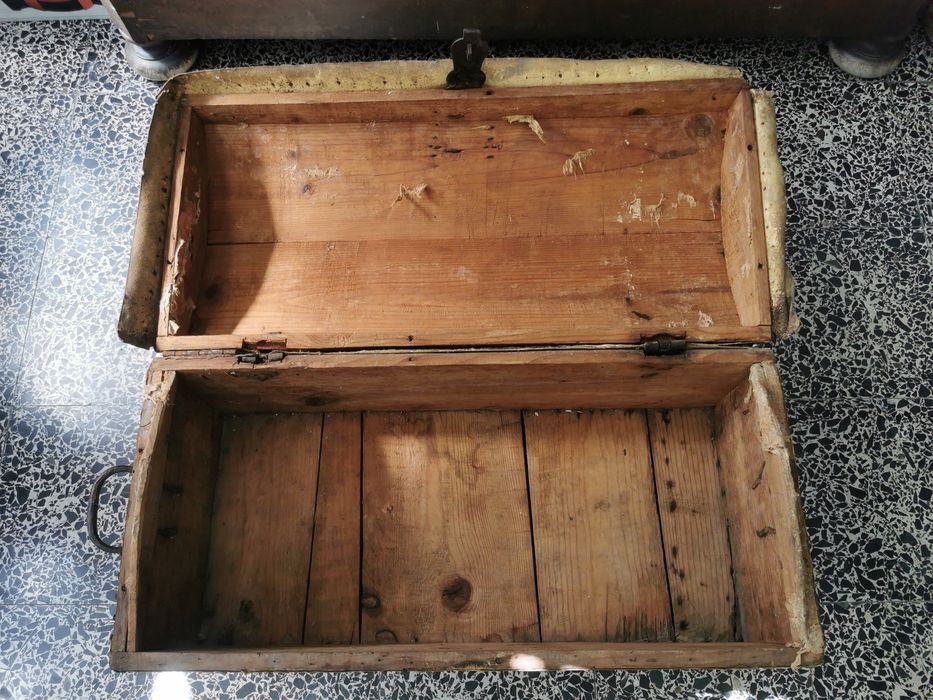 Arca/Baú Antigo p/Recuperar (Século XIX)