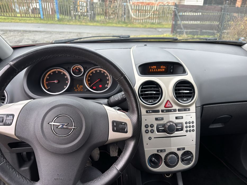 Opel Corsa D Tylko 107 tys km