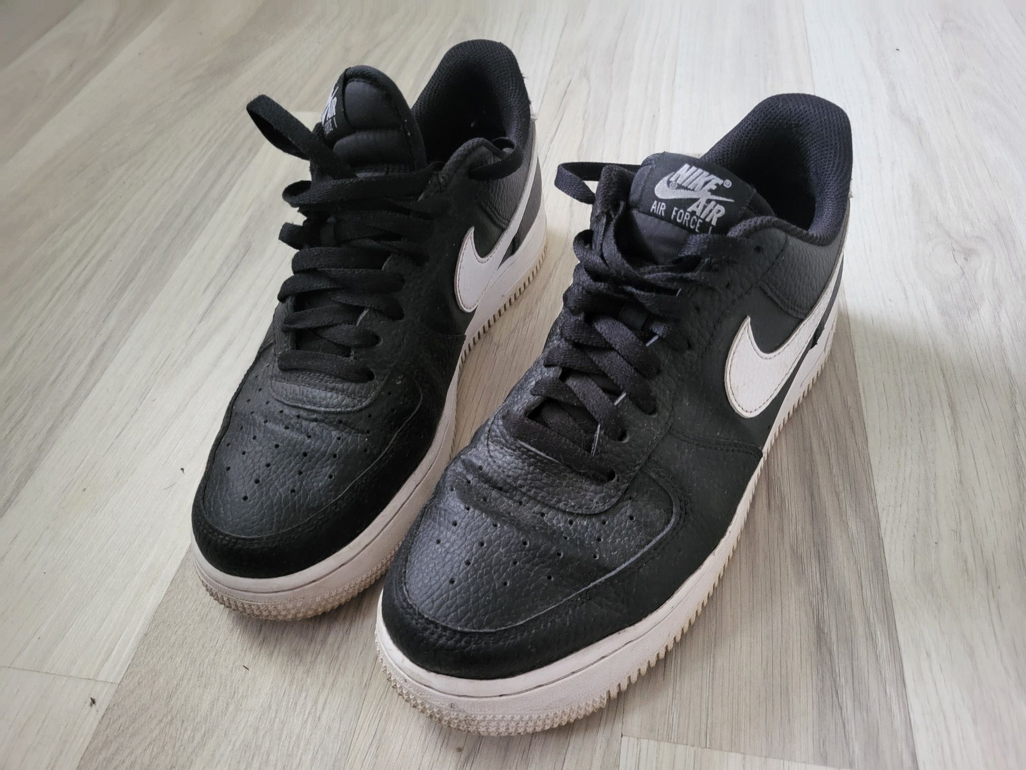 Jak NOWE Czarne Buty Nike ( Rozmiar 41 )