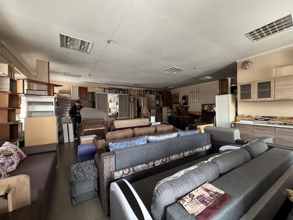 Продаю приміщення в районі Центрального ринку