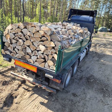 Drewno kominkowe bukowe pociete polupane ukladane buk