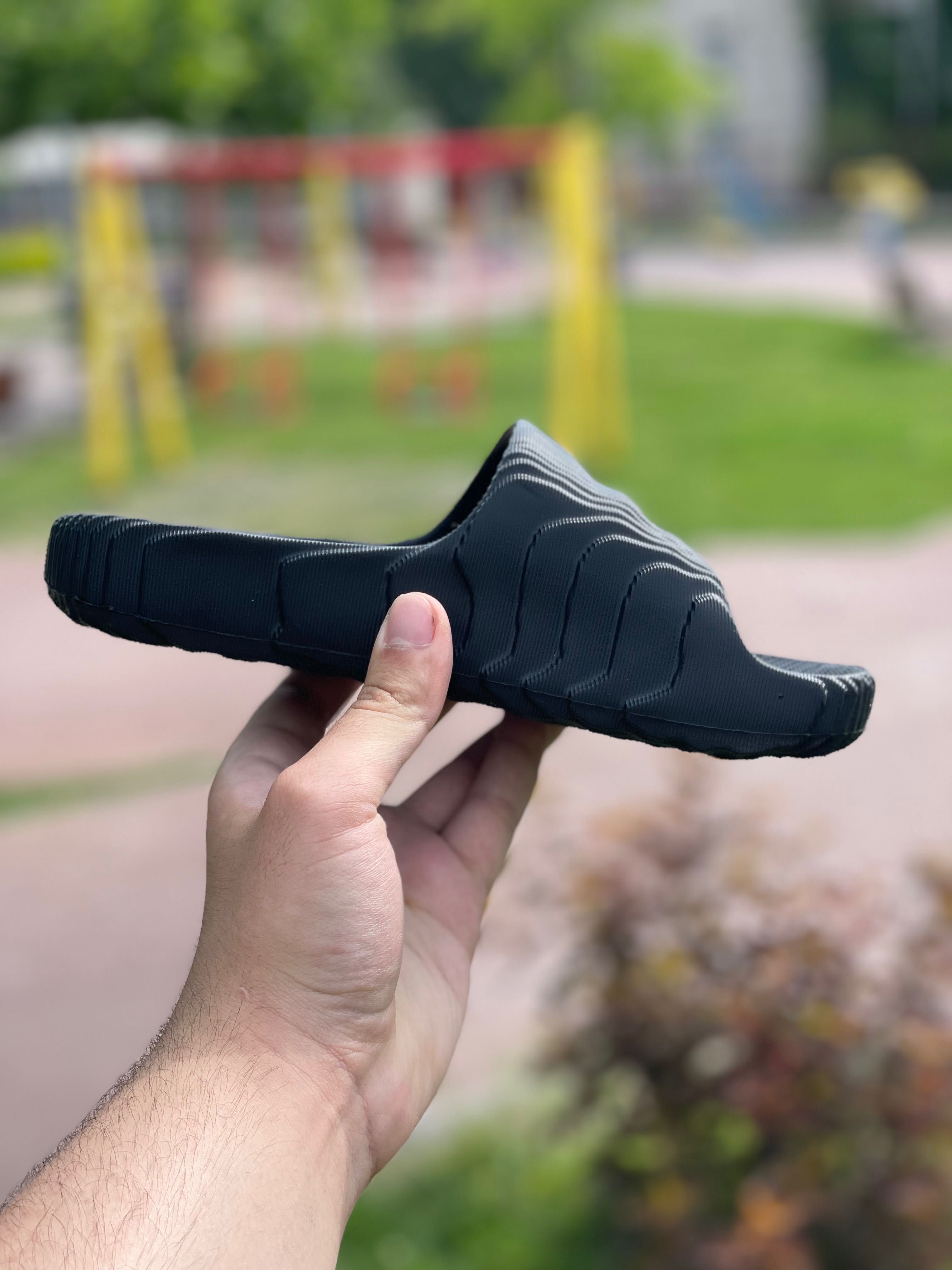 Жіночі тапки Adidas Adilette чорні шльопанці тапочки сланці адідас