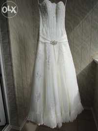 Продам недорого красивое свадебное платье
