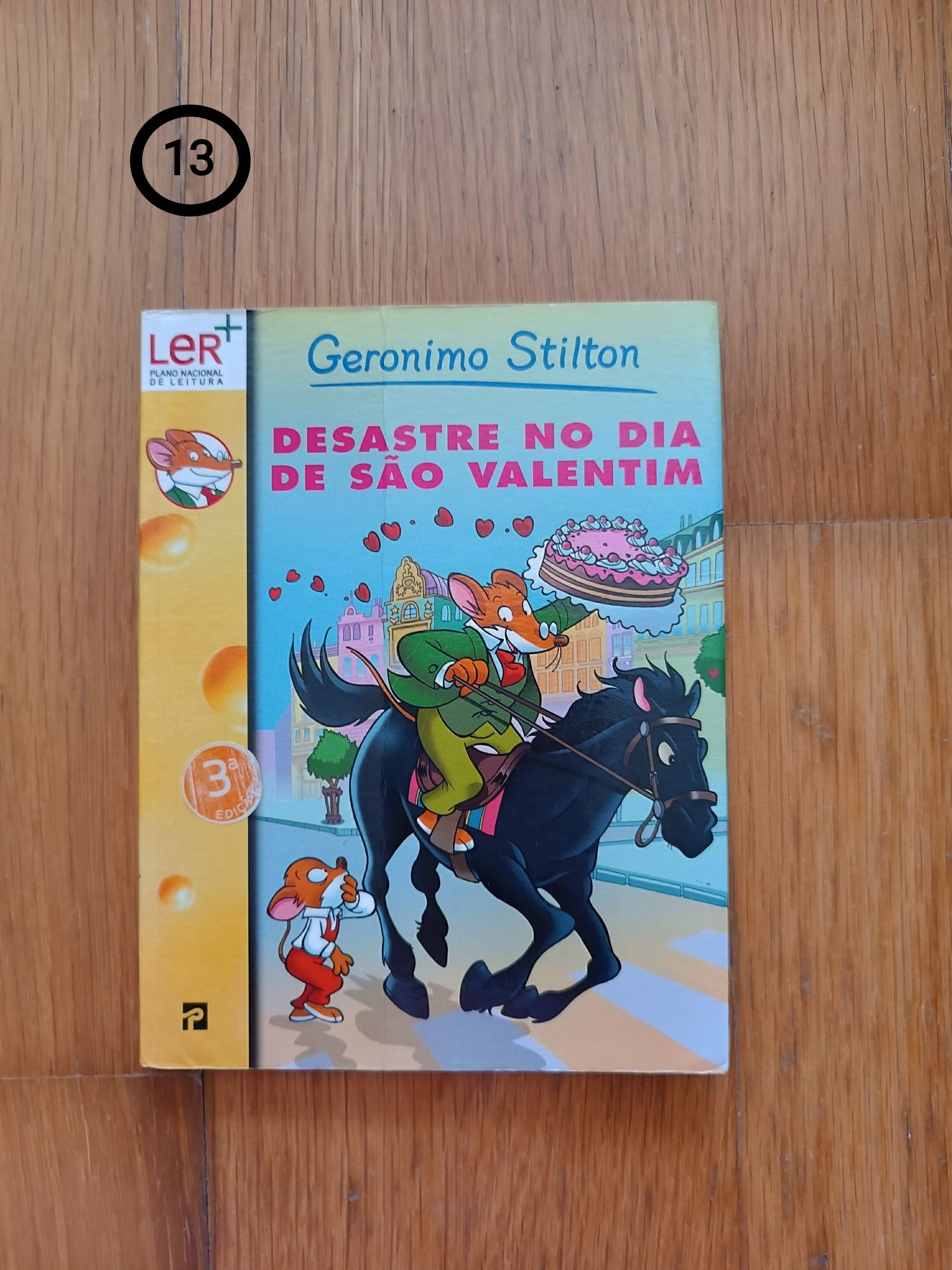 Livros Tea Stilton e Geronimo Stilton