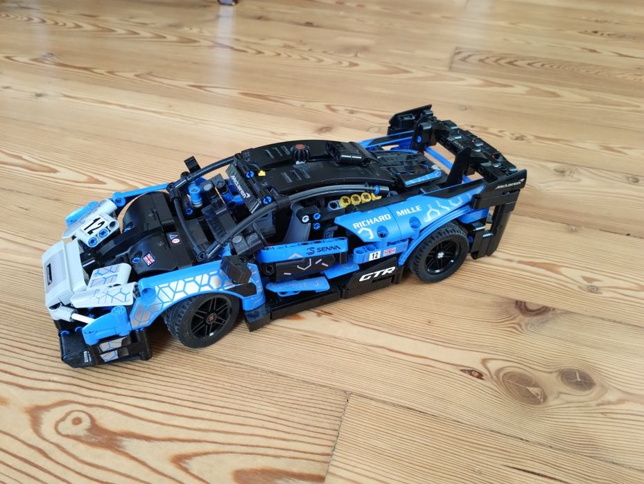 LEGO Technic McLaren Senna GTR 42123