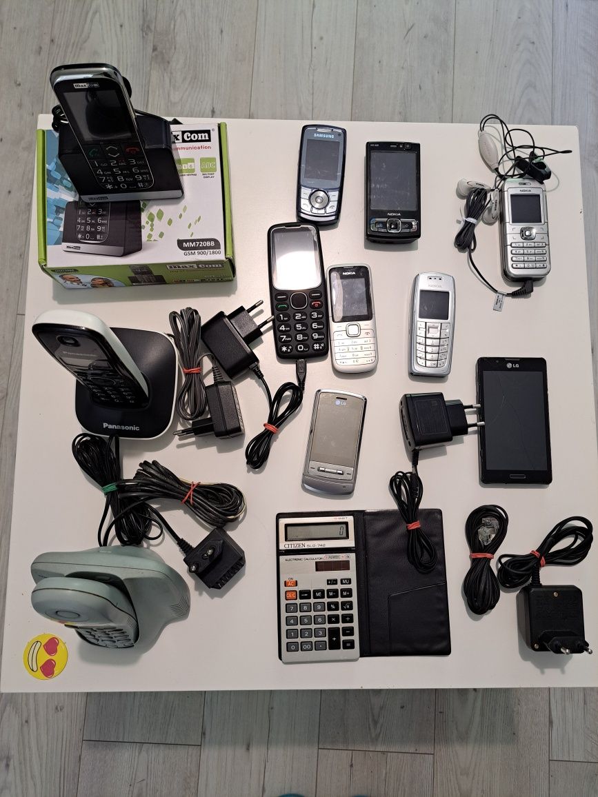 Telefony komórkowe i stacjonarne