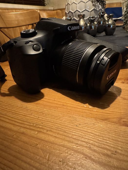 Câmera Canon EOS 4000D