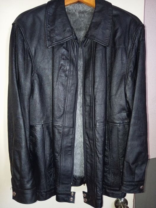 Шкіряна чоловіча куртка