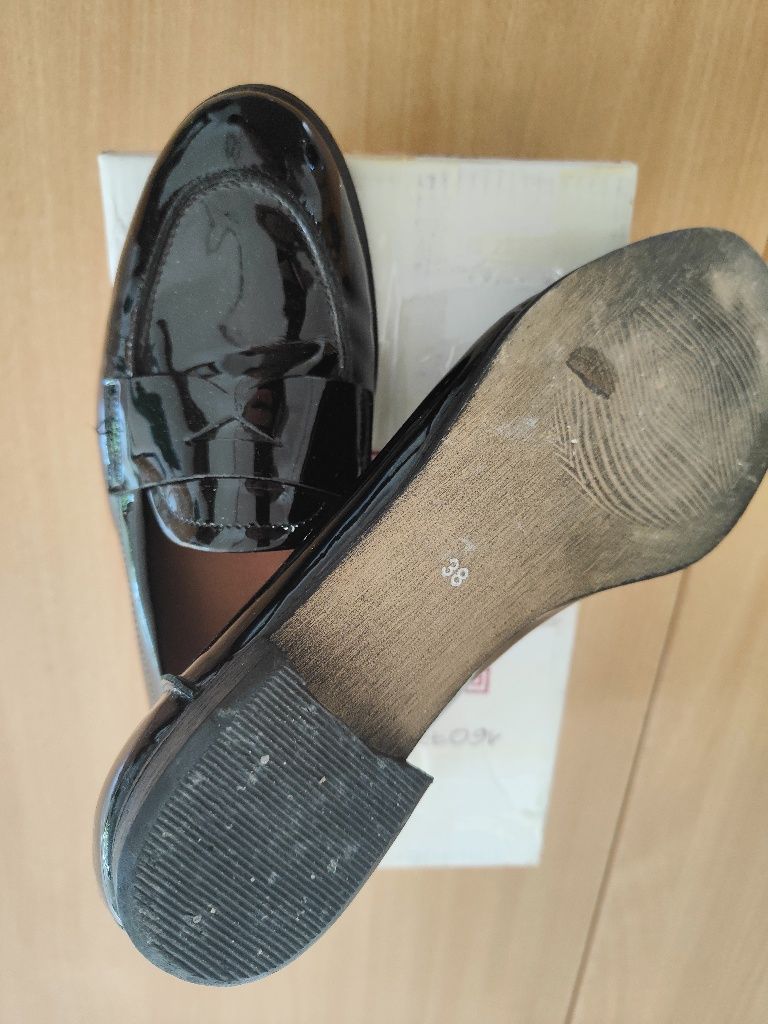 Buty wsuwane mokasyny kiomi r.38