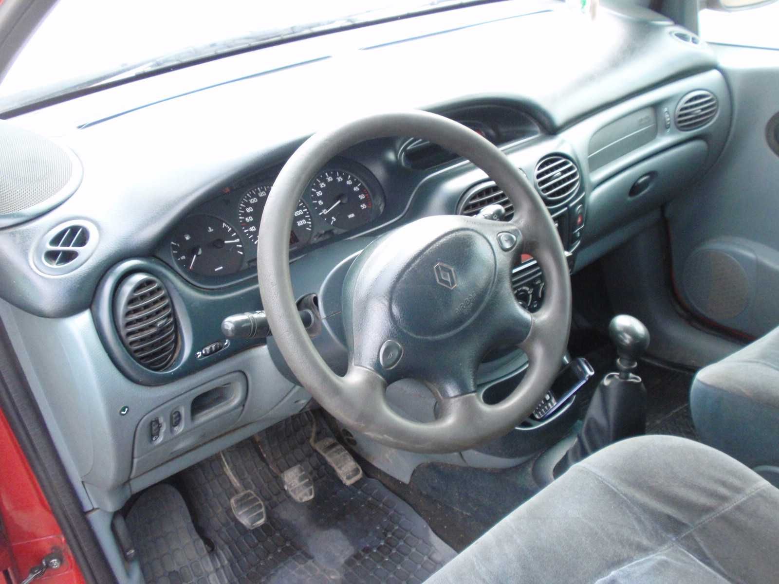 RENAULT MEGANE SCENIC 1.9 TD opłaty do 06.2026r. sprawny , HAK, radio