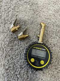 ATsafepro Cyfrowy manometr do opon 200 PSI