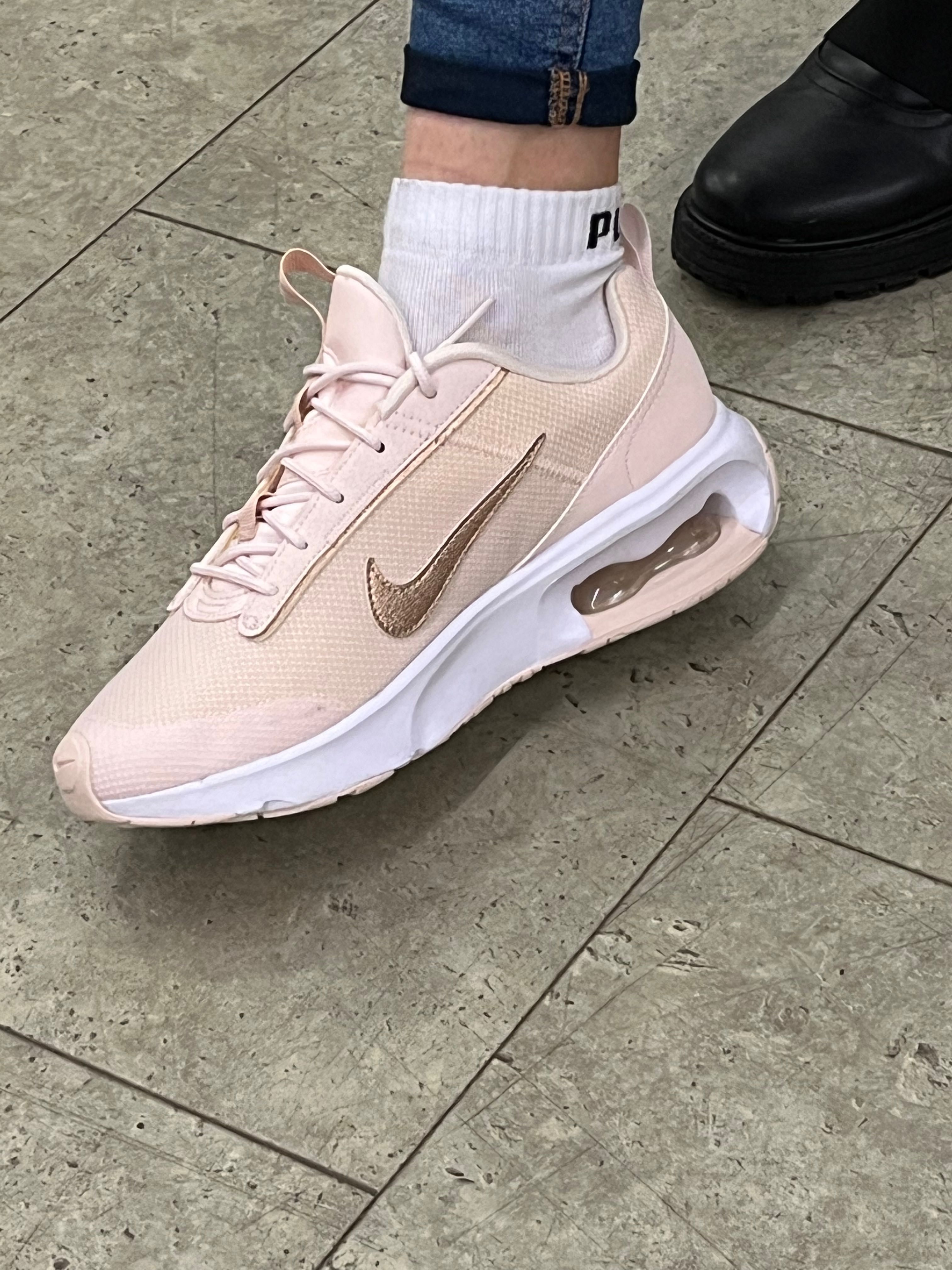 Женские кроссовки Nike Air Max Intrlk Lite DZ7288-600