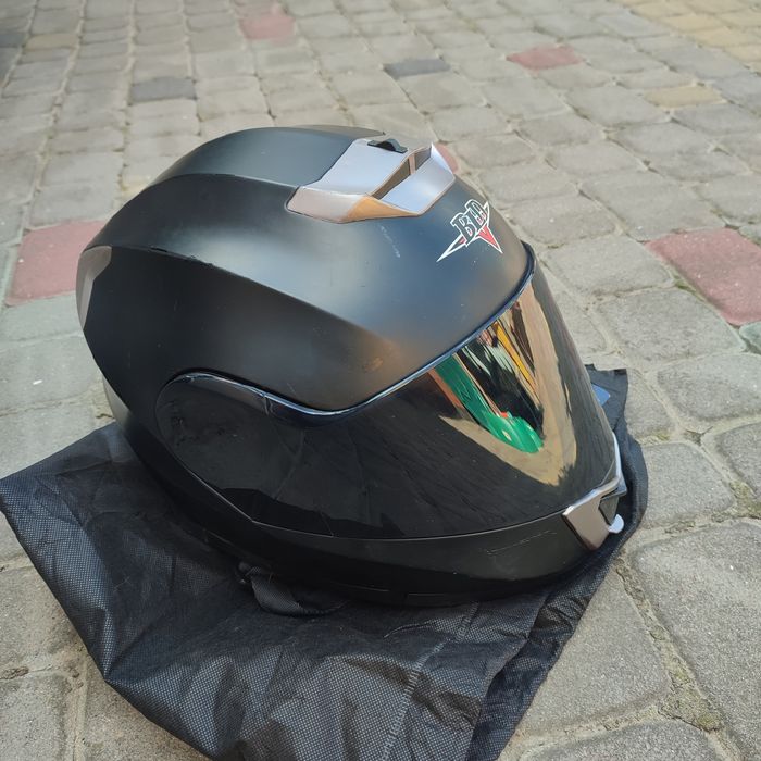 Мото шлем. Тонований.