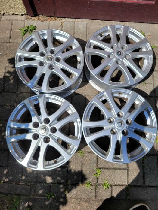 Oryginalne felgi aluminiowe Renault 16 cali