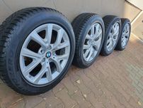Oryginalne Felgi Koła 17" Bmw X1 5x112 ET39+205.60.17 Pirelli Zimowe