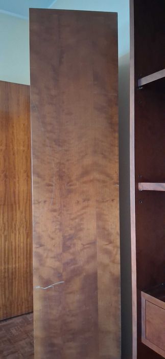 Estantes de Cerejeira