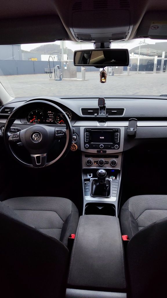 Продам Passat B7 2.0TDI Sedan 2012 Європа