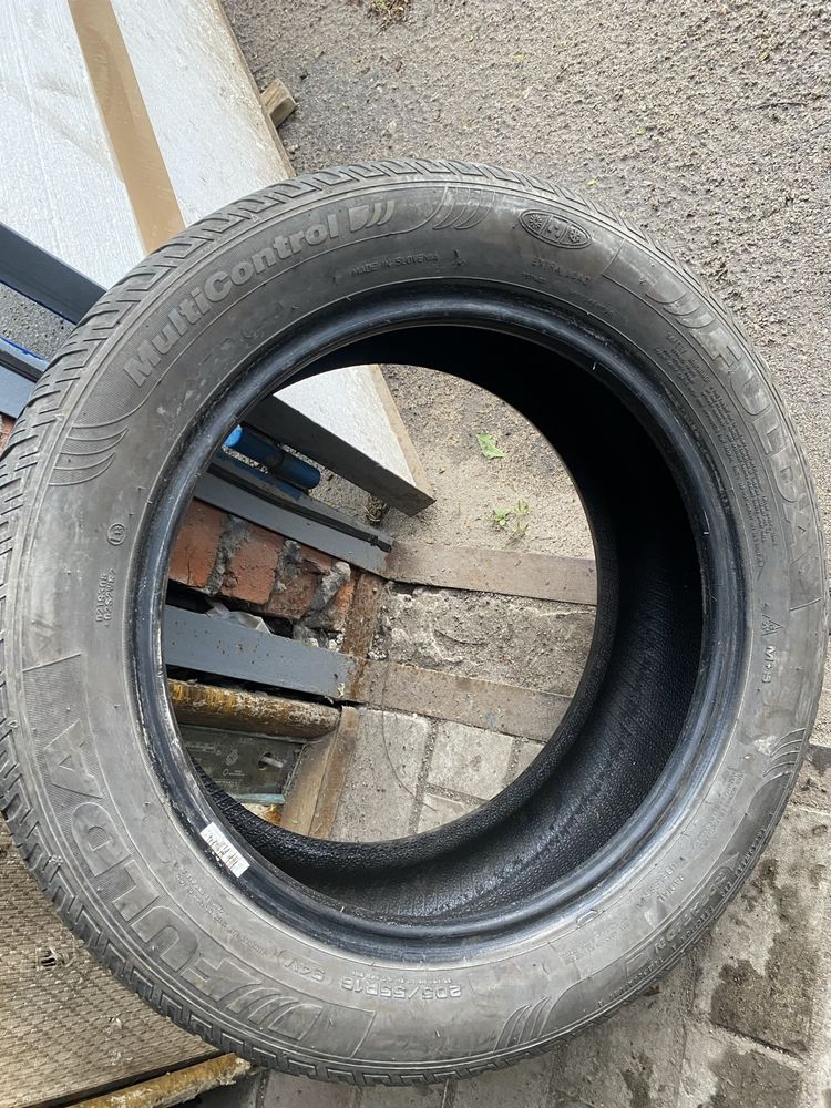 Резина 205/55R16