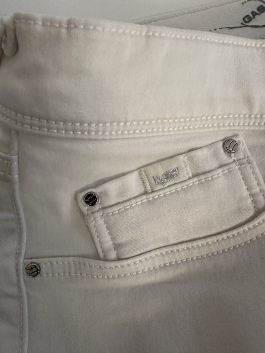Spodnie białe firmy GAS rozmiar 31 (M)