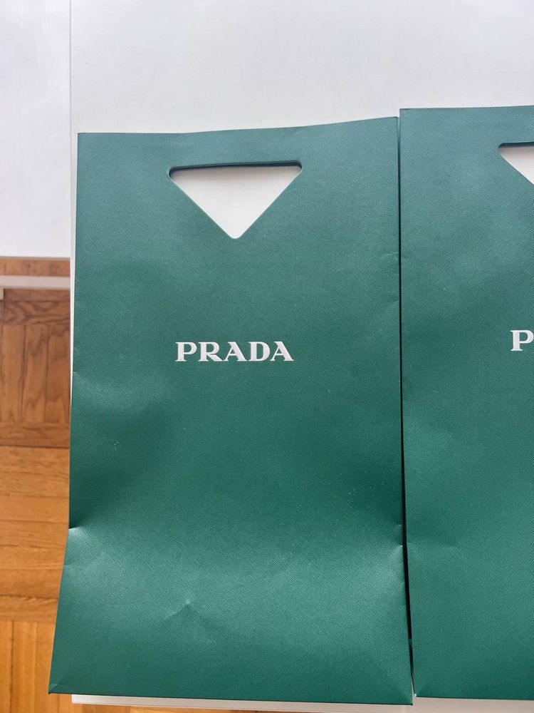 Два фирменных пакета прада. Prada