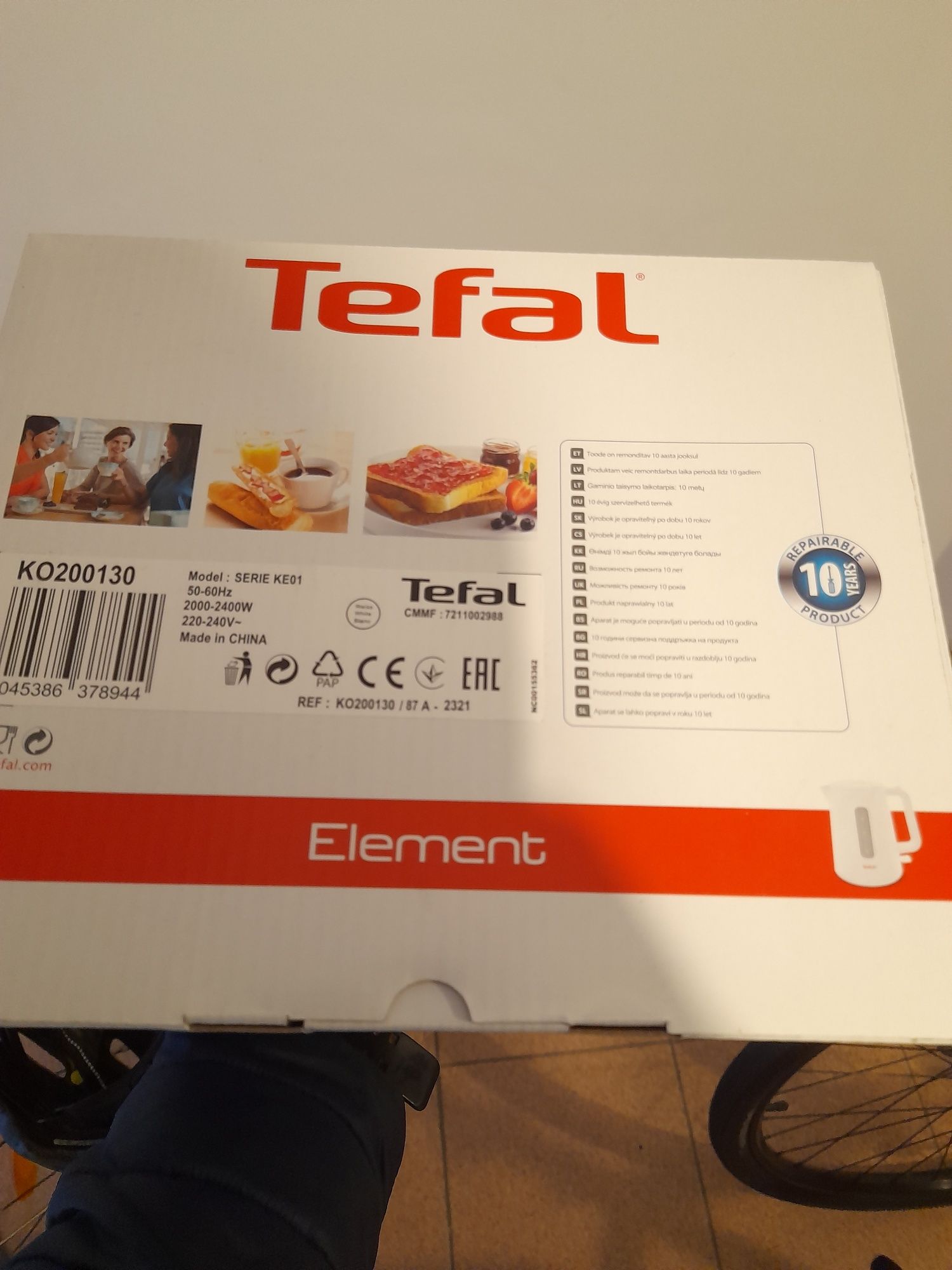 Czajnik Tefal 2400w nowy
