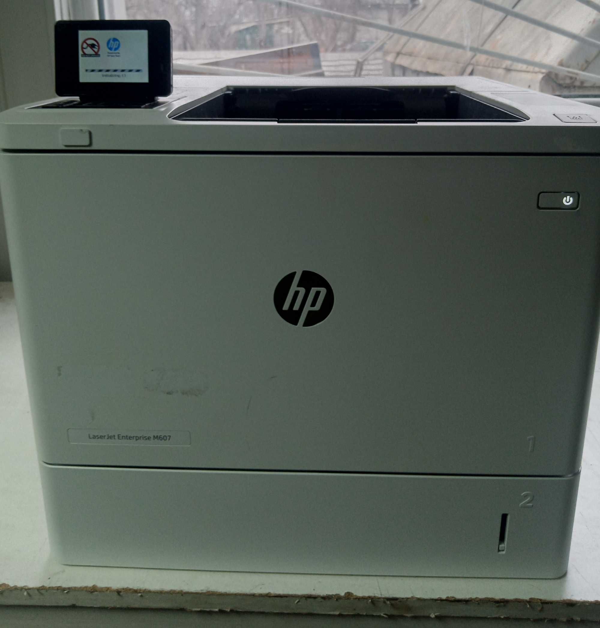 Принтер HP LaserJet Enterprise M607