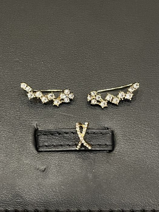 Brincos e earcuffs dourado prateado