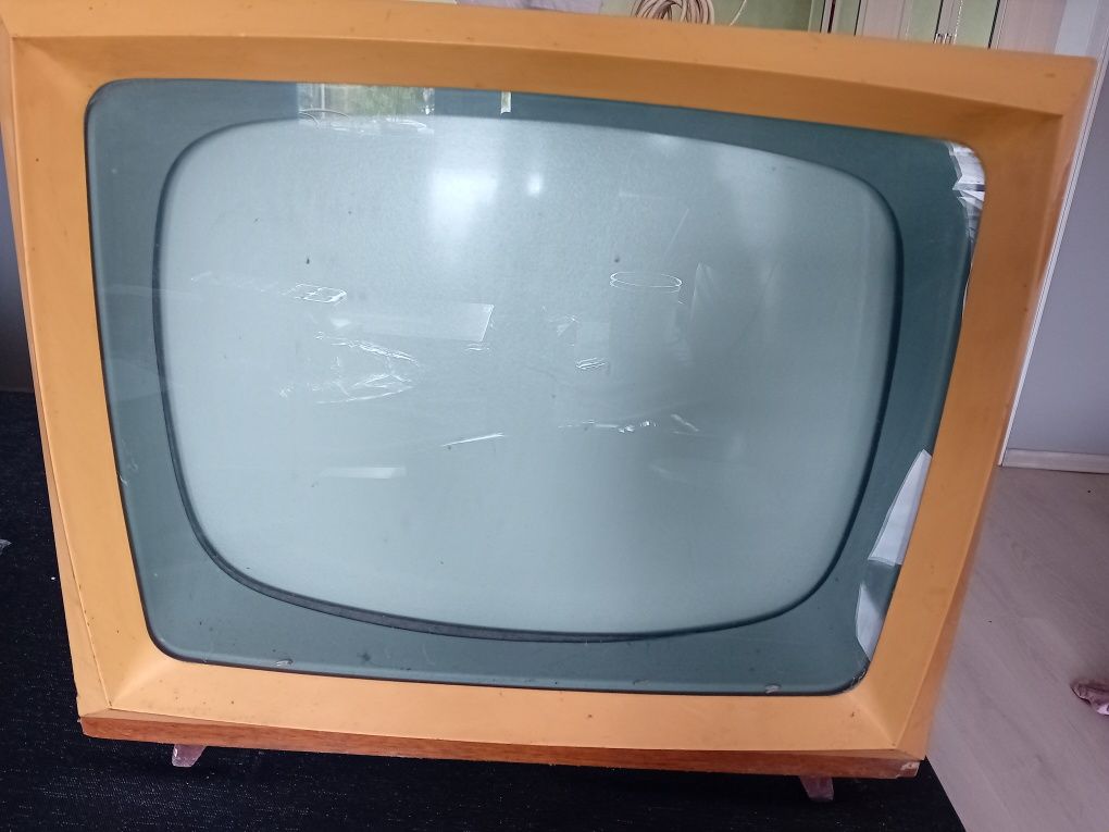 Telewizor Alladyn II- C- 7932- PRL