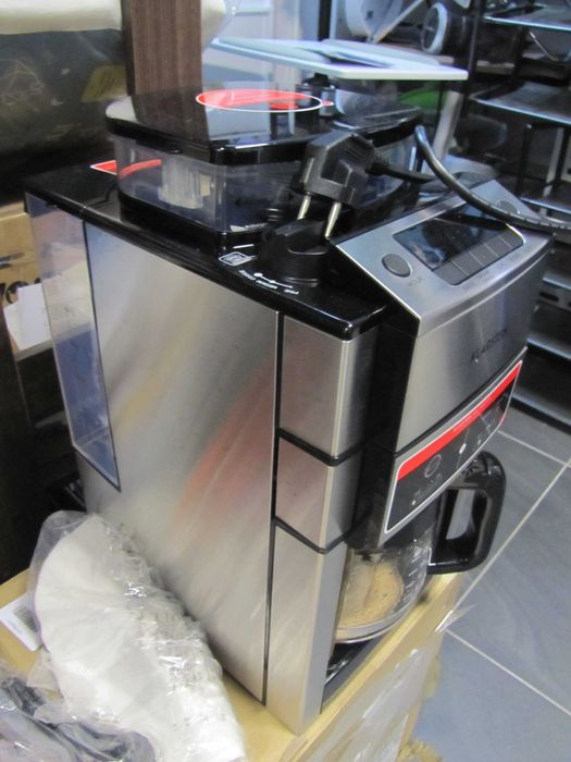 Ekspres do kawy z młynkiem na kawę ziarnistą stal Klarstein Aromatica