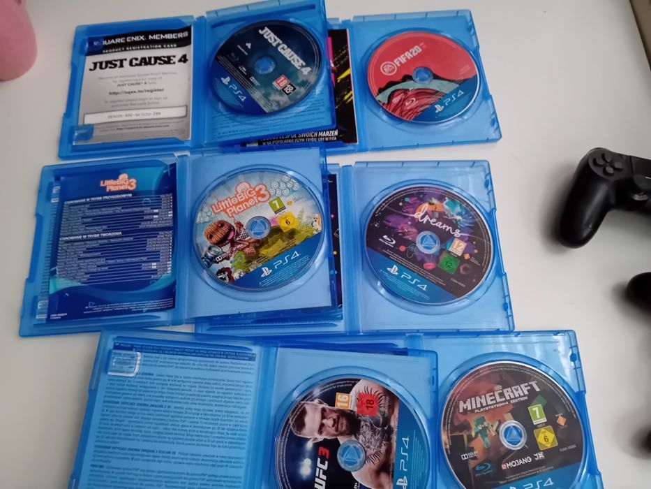 ps4 1tb 6 gier + 2 pady