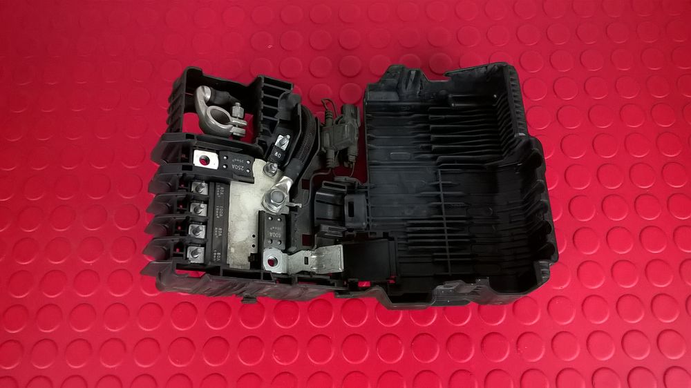 Caixa dos Fusíveis da Bateria - 39036690- OPEL CORSA E Caixa/parte