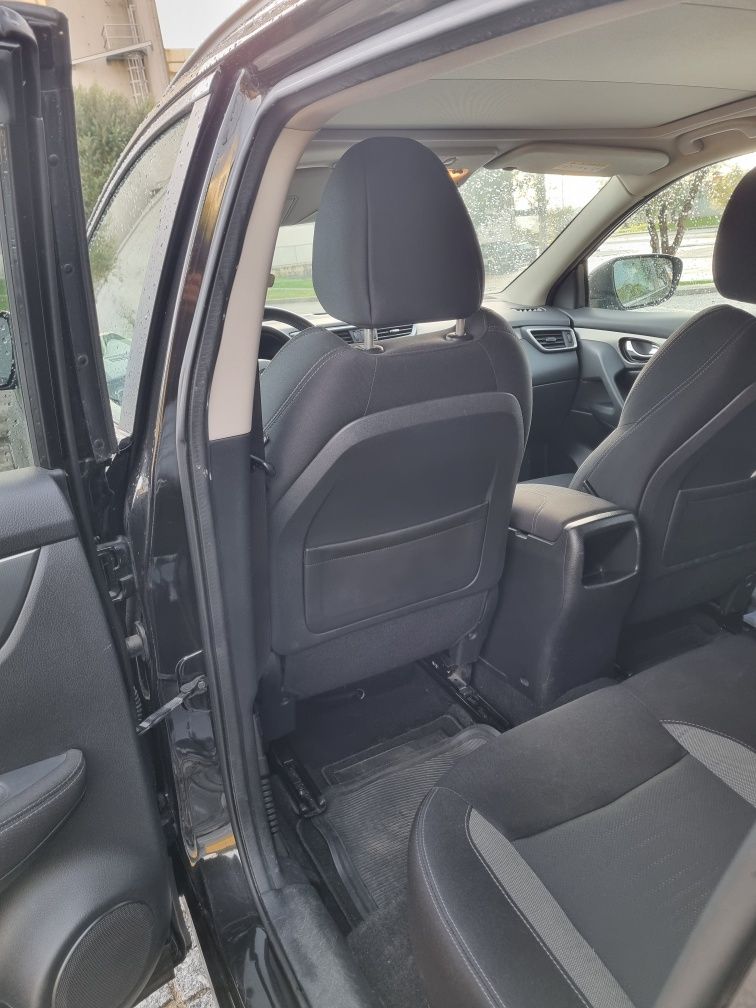 Nissan Qashqai 1.5 dCi N-Connecta J18
