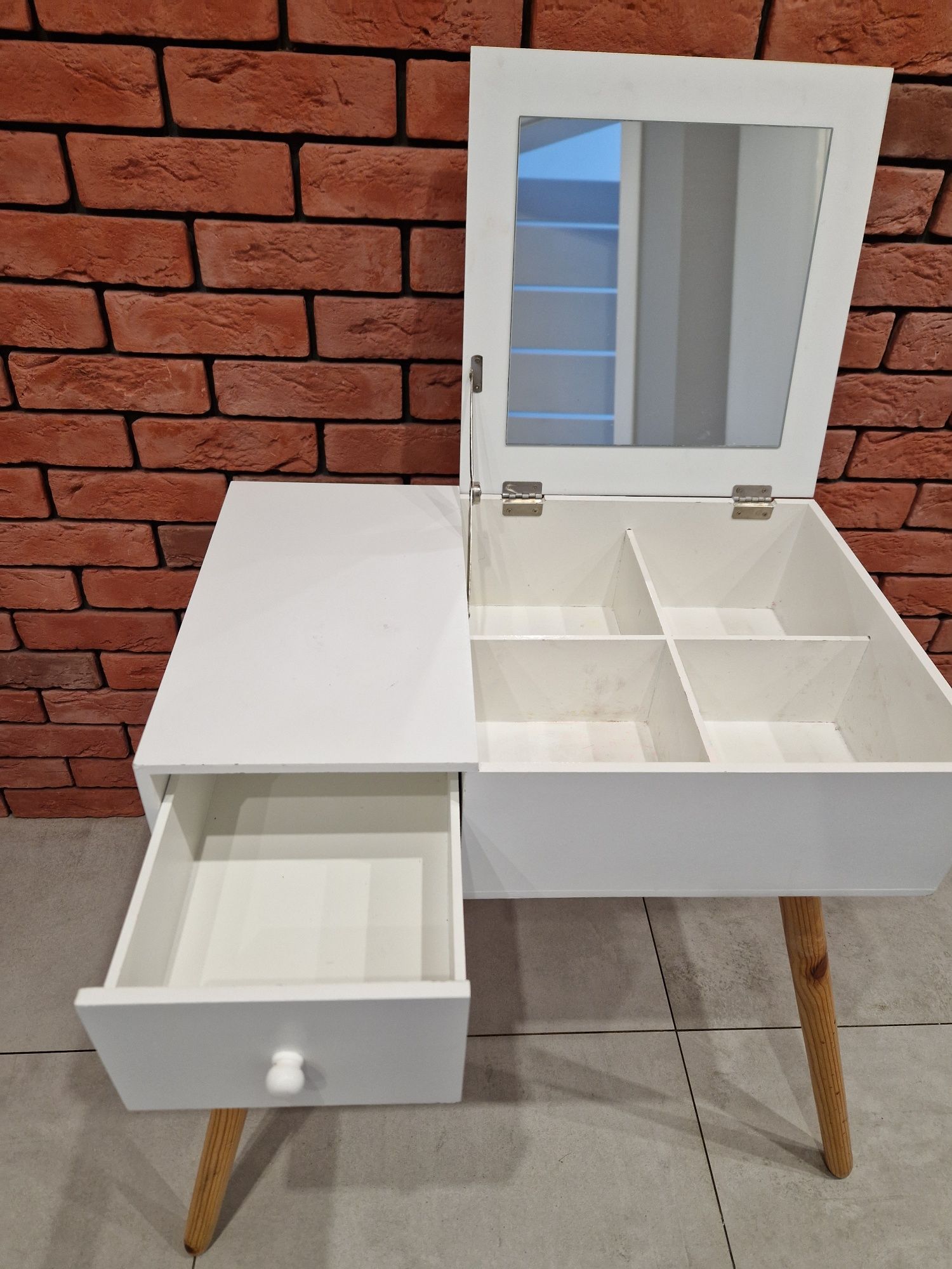 Toaletka Smukee biały mat 65 x 76 x 38cm