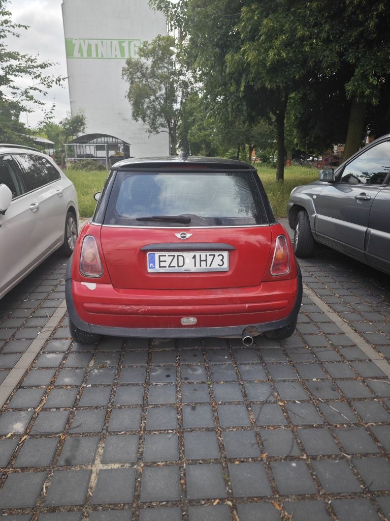 Sprzedam Mini Cooper 1.6 uszkodzone sprzęgło